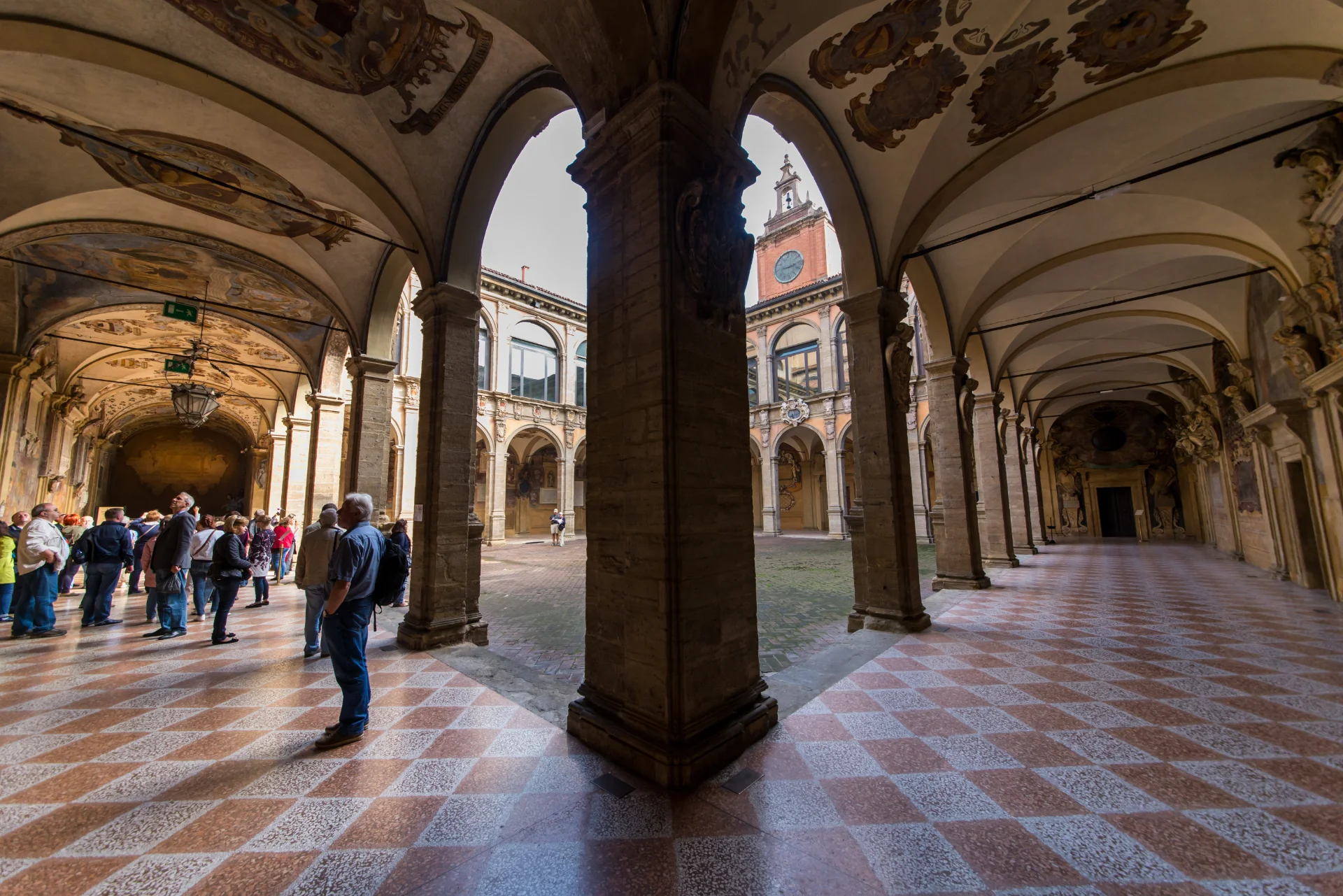 Bologna Ghid Turistic - 2 Zile in Calatorie in Bologna 15