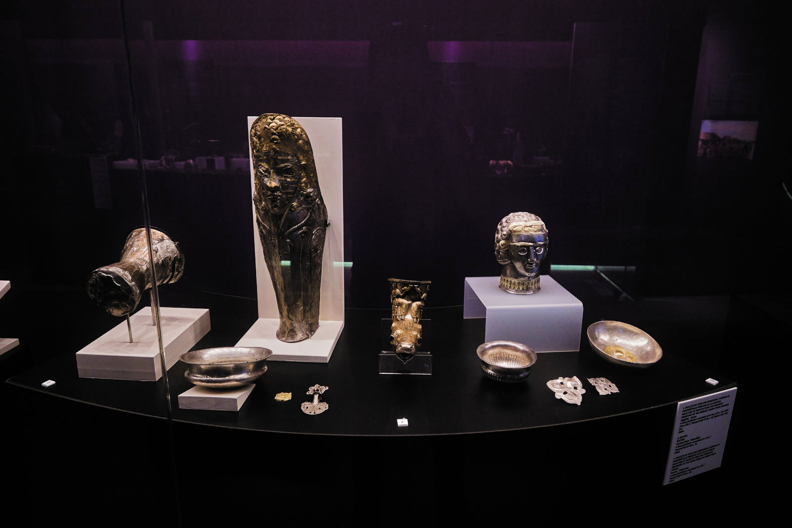 Calea Victoriei din Bucuresti - Muzeul National de Istorie 02