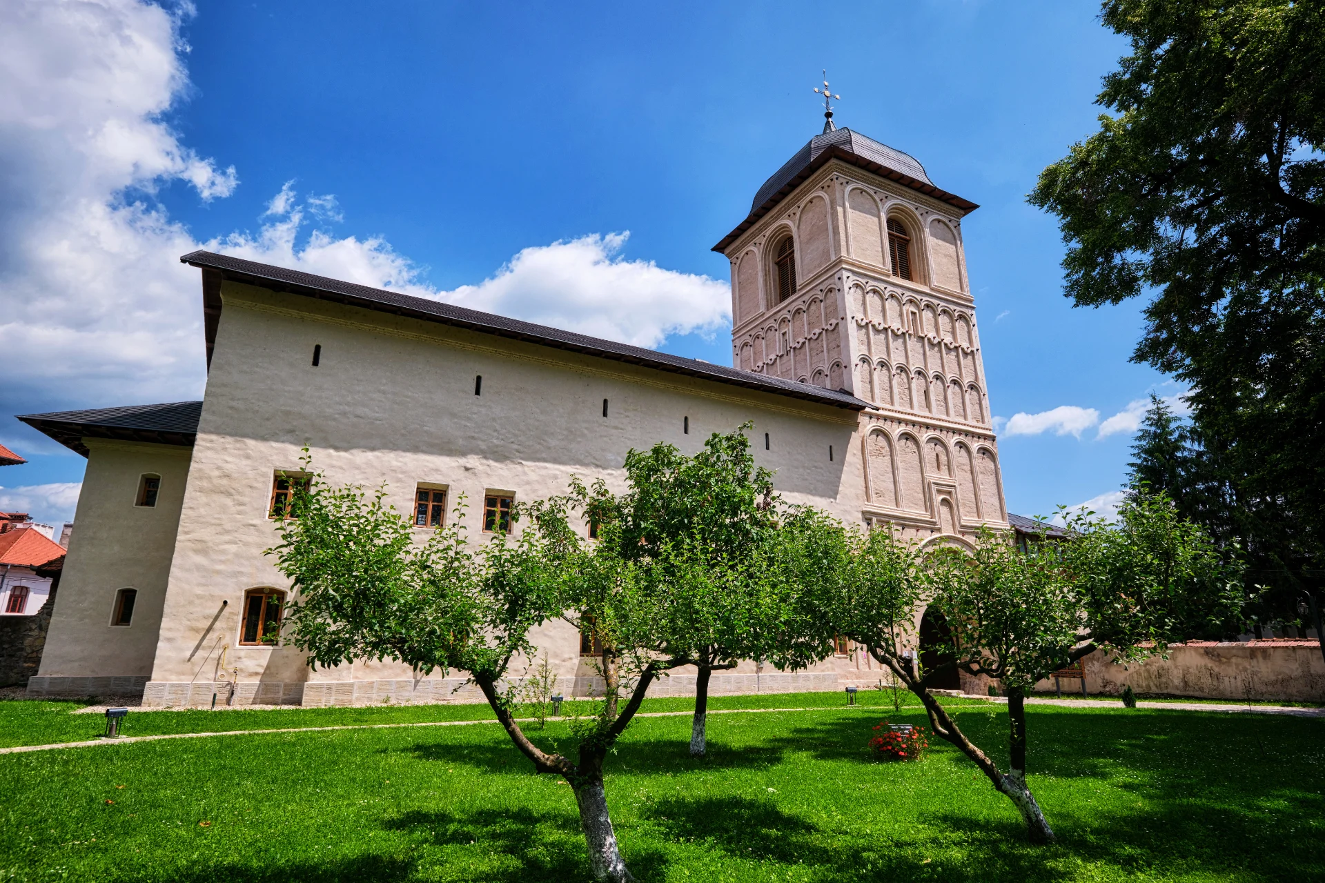 Câmpulung și Ținutul Muscelului - 100 Destinații din România 15 - Mănăstirea Negru Vodă Câmpulung