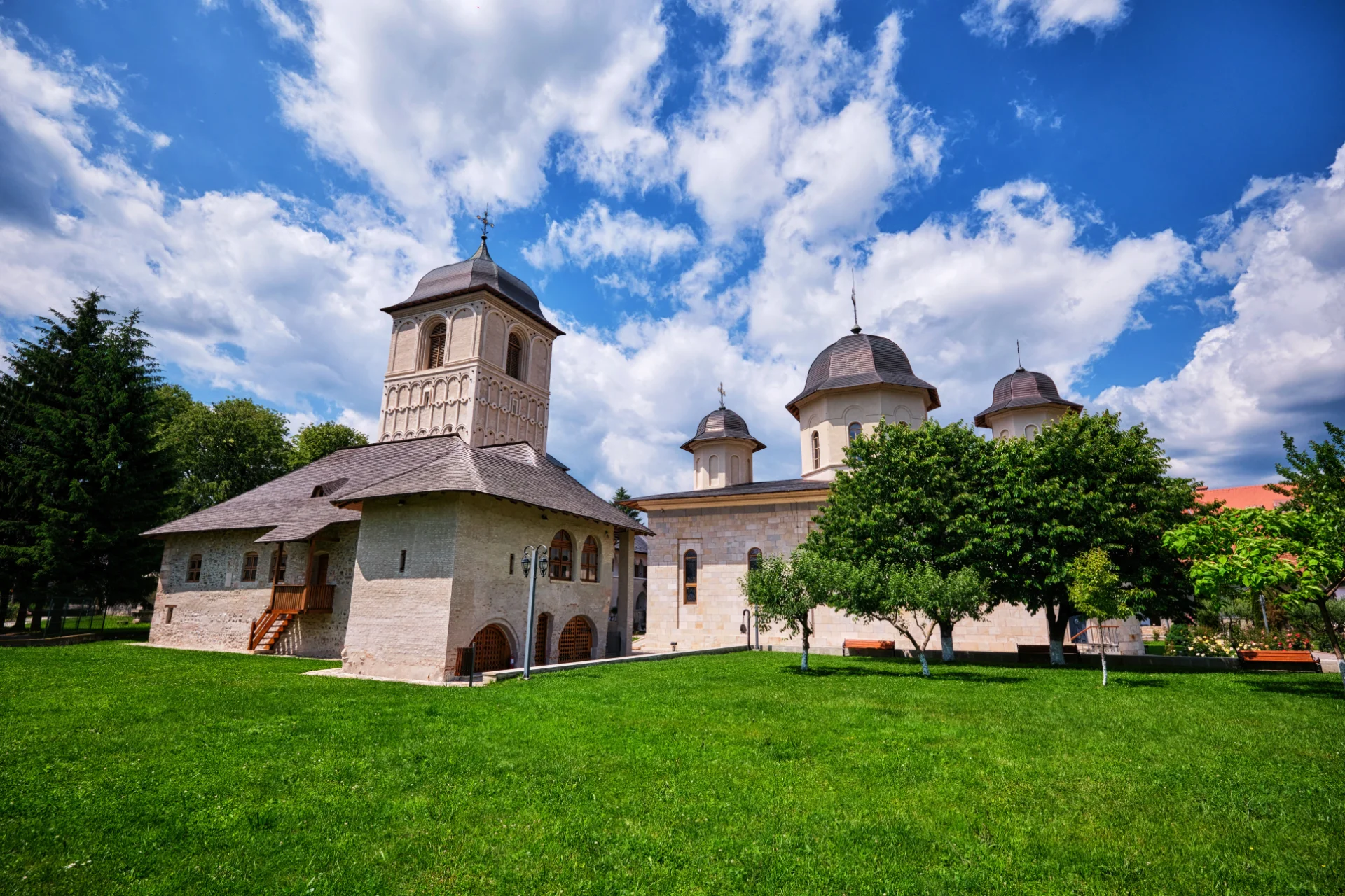 Câmpulung și Ținutul Muscelului - 100 Destinații din România 19 - Mănăstirea Negru Vodă Câmpulung