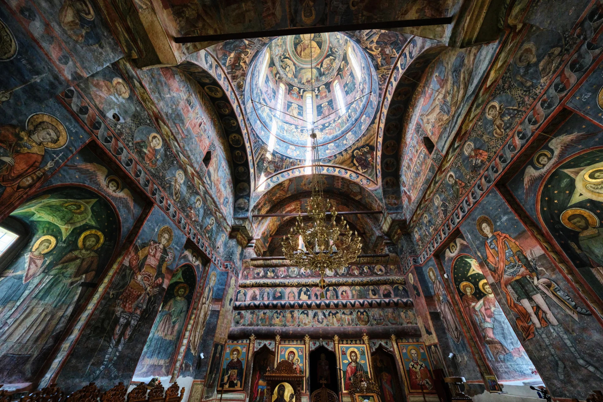 Câmpulung și Ținutul Muscelului - 100 Destinații din România 25 - Mănăstirea Aninoasa