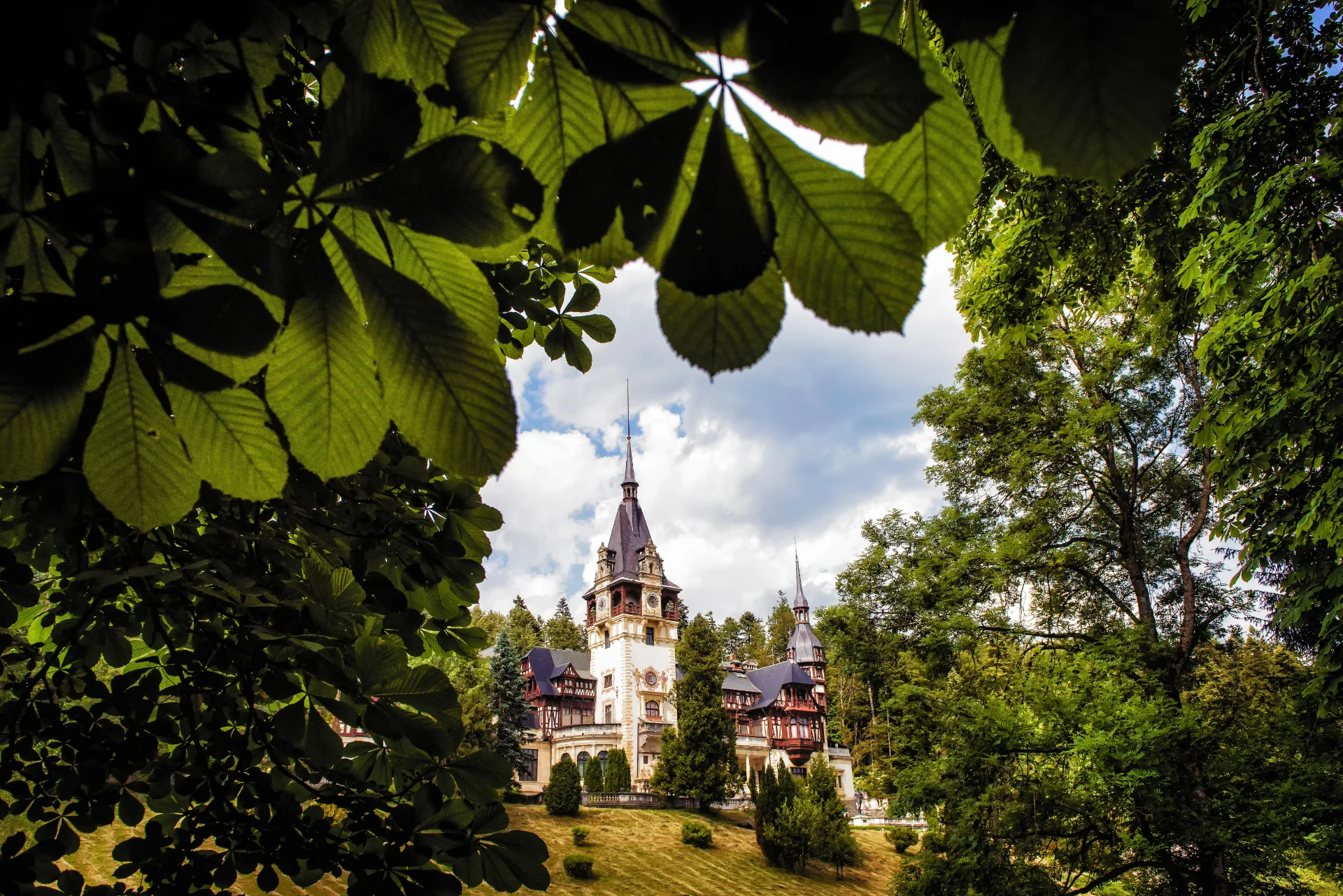 Peleș Castle in Sinaia - 100 Travel Destinations of Romania