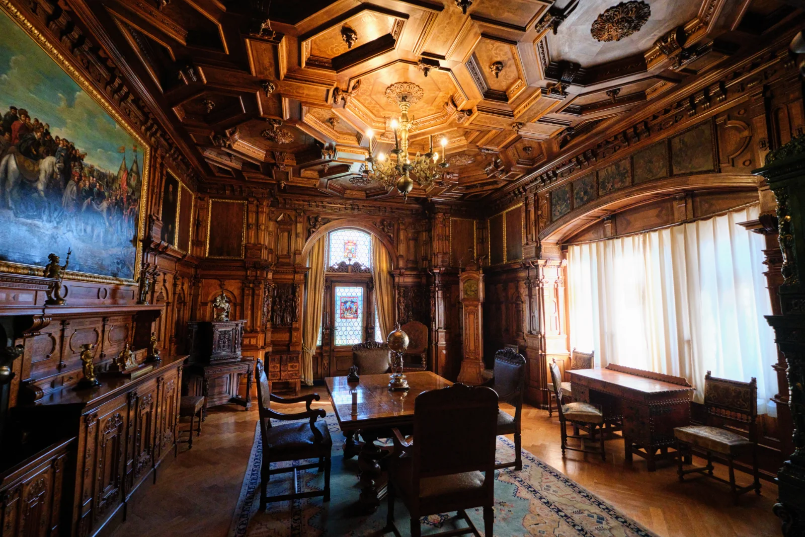 Peleș Castle in Sinaia - Council Hall - 100 Travel Destinations of Romania