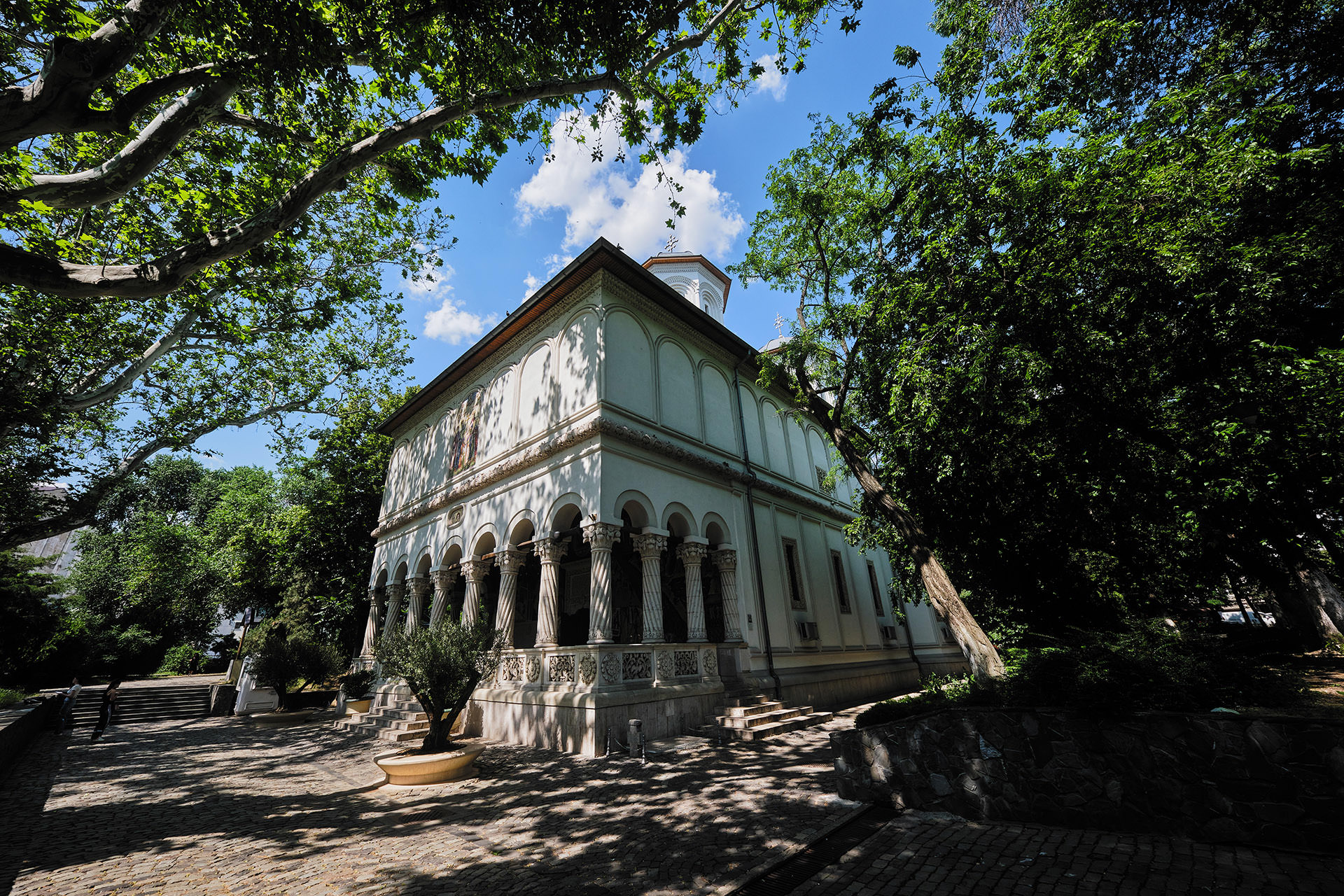 Centrul Vechi din Bucuresti 02 - Palatul Sutu - Biserica Sfantul Gheorghe Nou