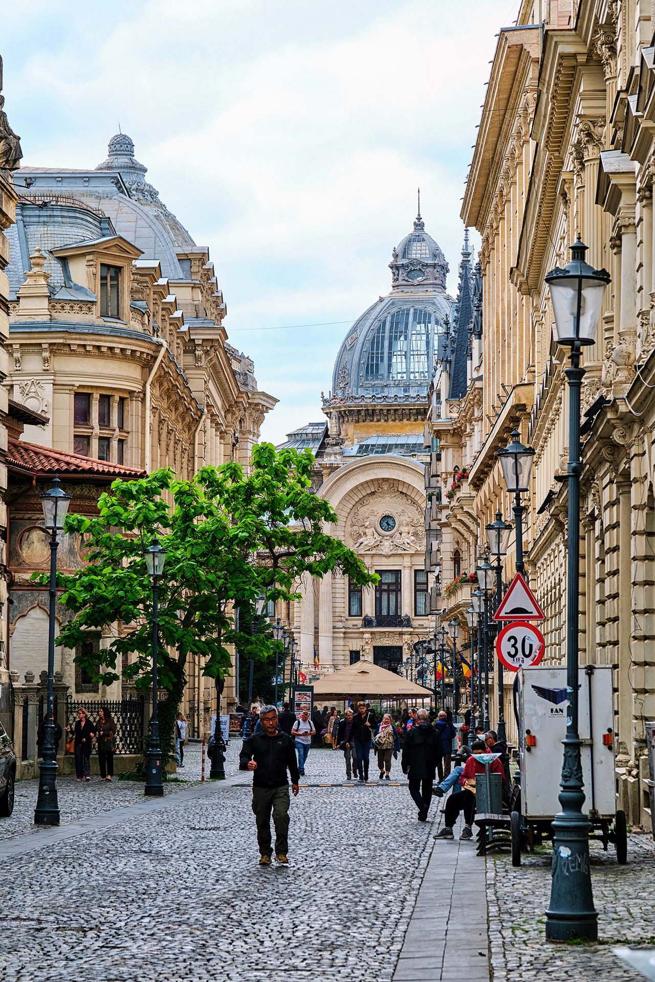Centrul Vechi din Bucuresti 02 - Strada Stavropoleos
