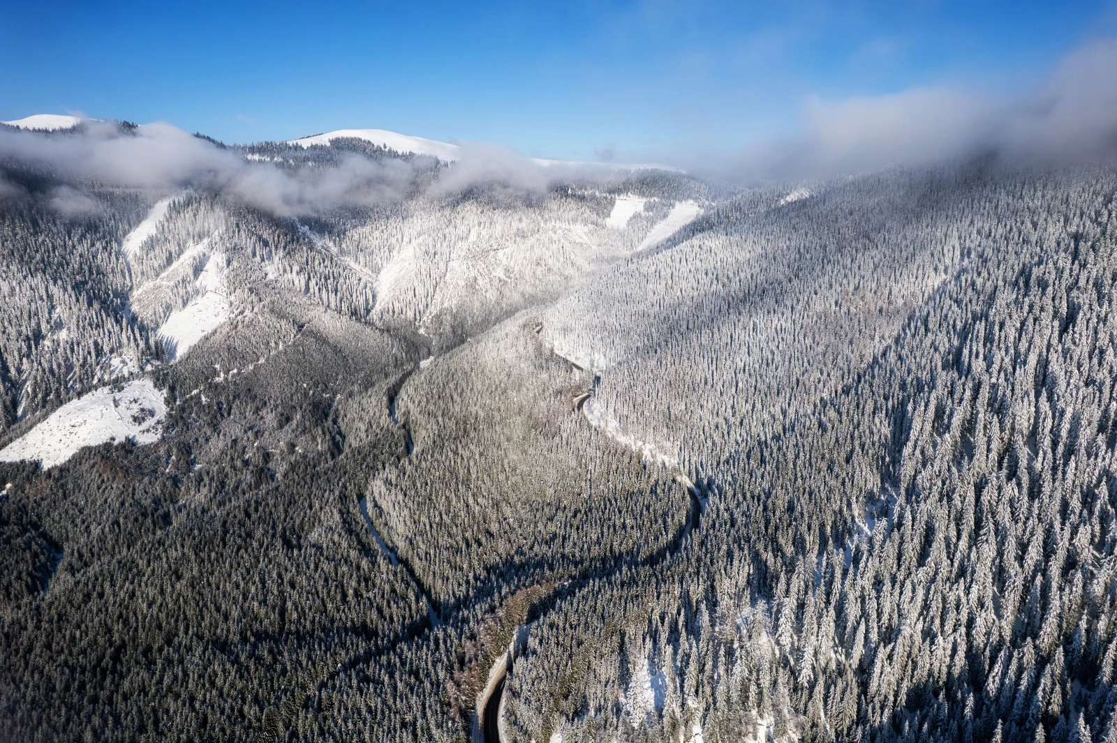 Drumul pe Valea Jietului si Valea Lotrului DN7A - DN7A 2
