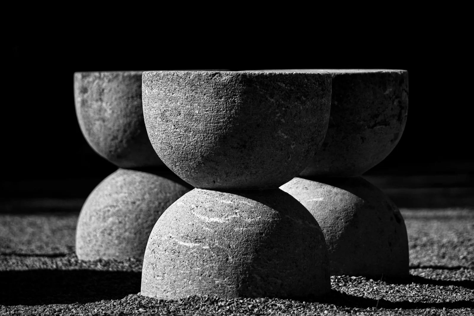 Masa Tacerii de pe Calea Eroilor din Targu Jiu de Constantin Brancusi 1