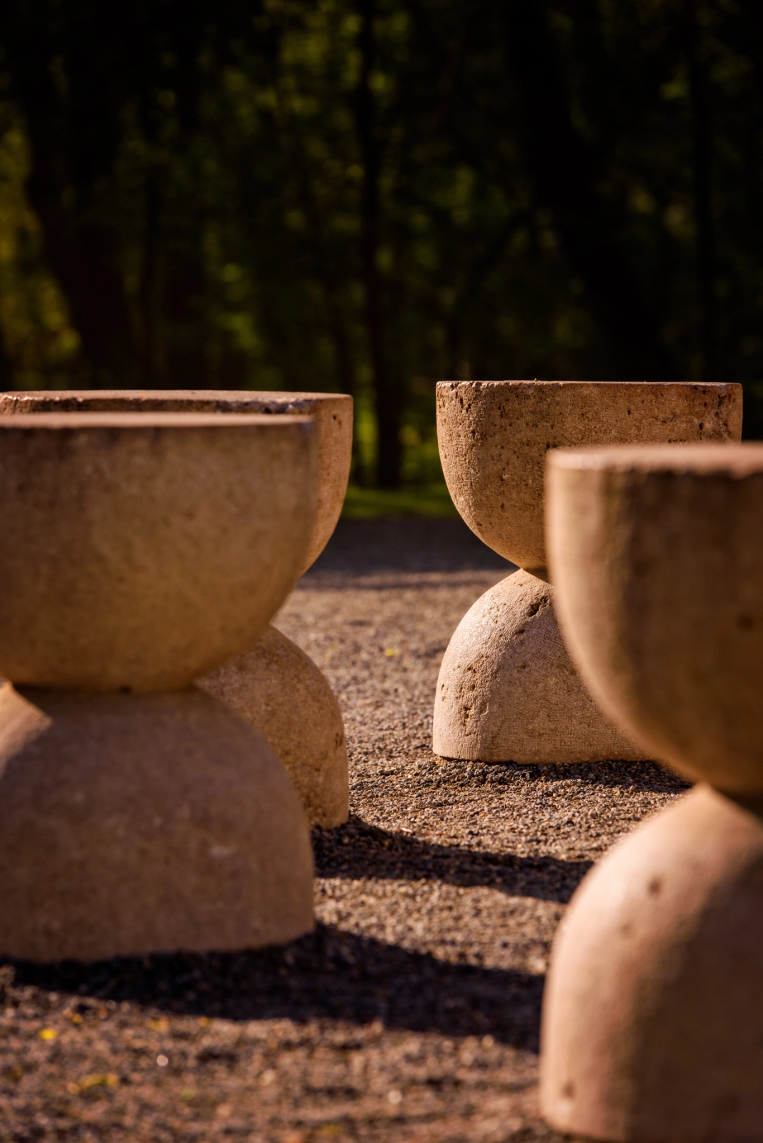 Masa Tacerii de pe Calea Eroilor din Targu Jiu de Constantin Brancusi 6