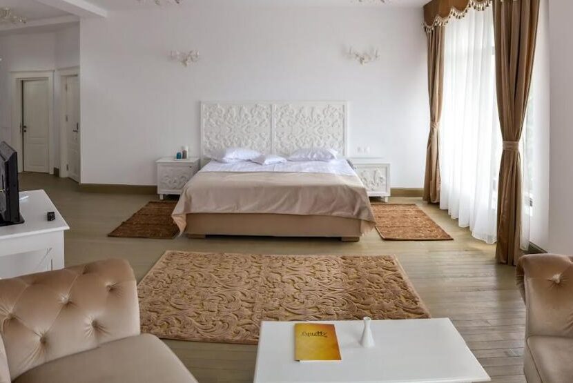 Recomandari Cazare in Muntii Ciucas - Hotel Coquette Maneciu