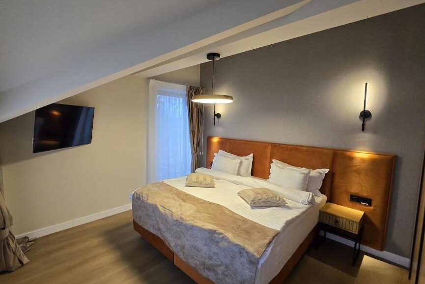 Accommodation Options around Bucharest - La Boheme COrbeanca