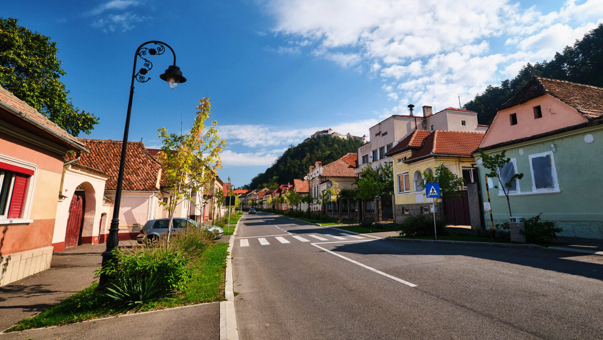 Țara Bârsei - Ghid Turistic Destinatii din Romania 12 - Orașul Râșnov