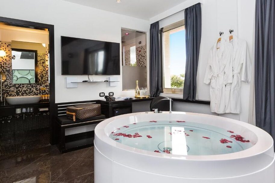 Top 10 Hoteluri Boutique Unice din Roma - JC Hotel Roma 2