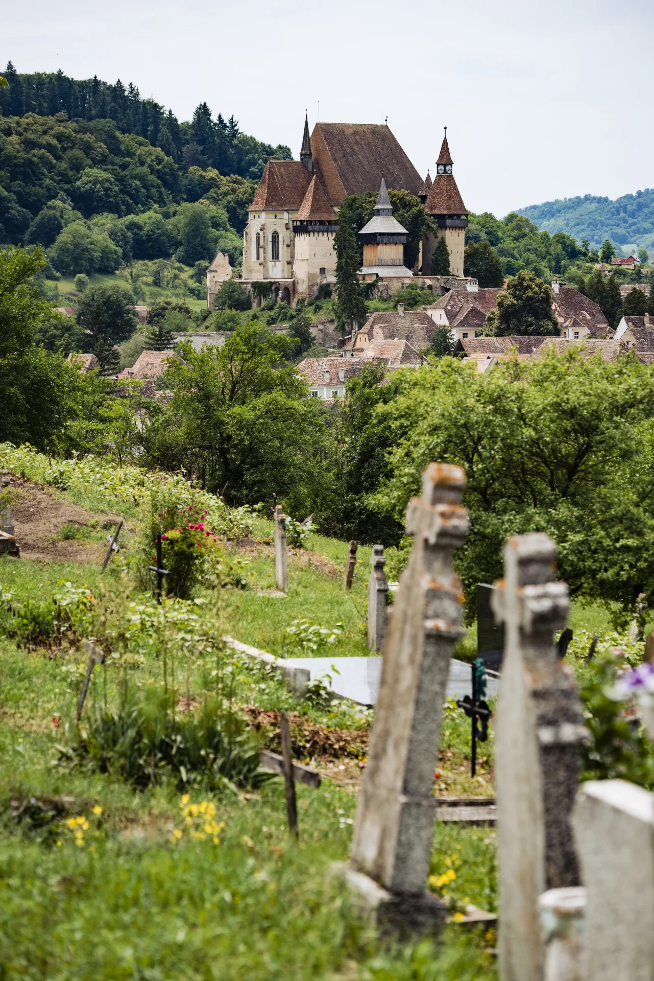 Biserica Fortificată Biertan - Colinele Transilvaniei 001