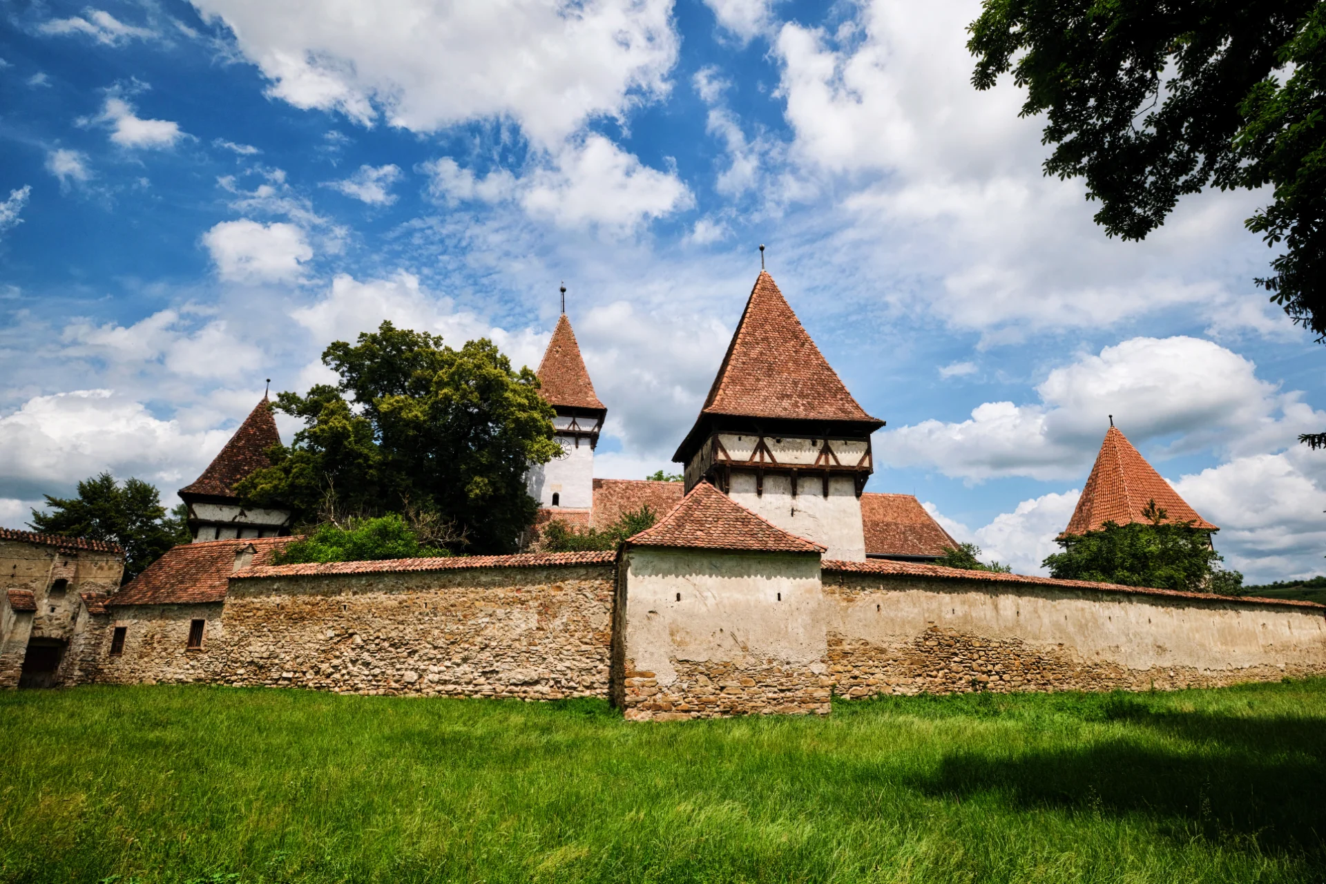 Biserica Fortificată Cincșor - Colinele Transilvaniei 060