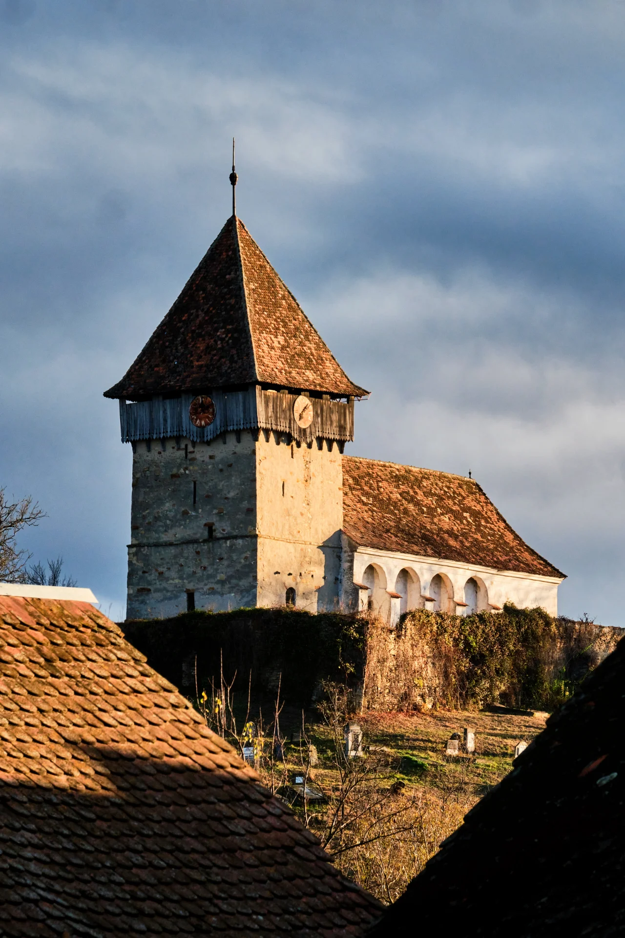 Biserica Fortificată Rodbav - Colinele Transilvaniei 135