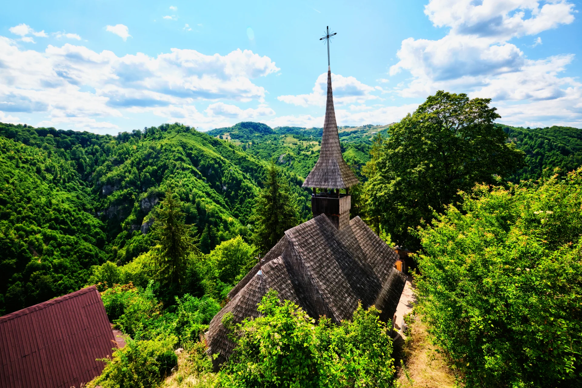 Câmpulung și Ținutul Muscelului - 100 Destinații din România 02 - Mănăstirea Cetățuia Negru Vodă 2