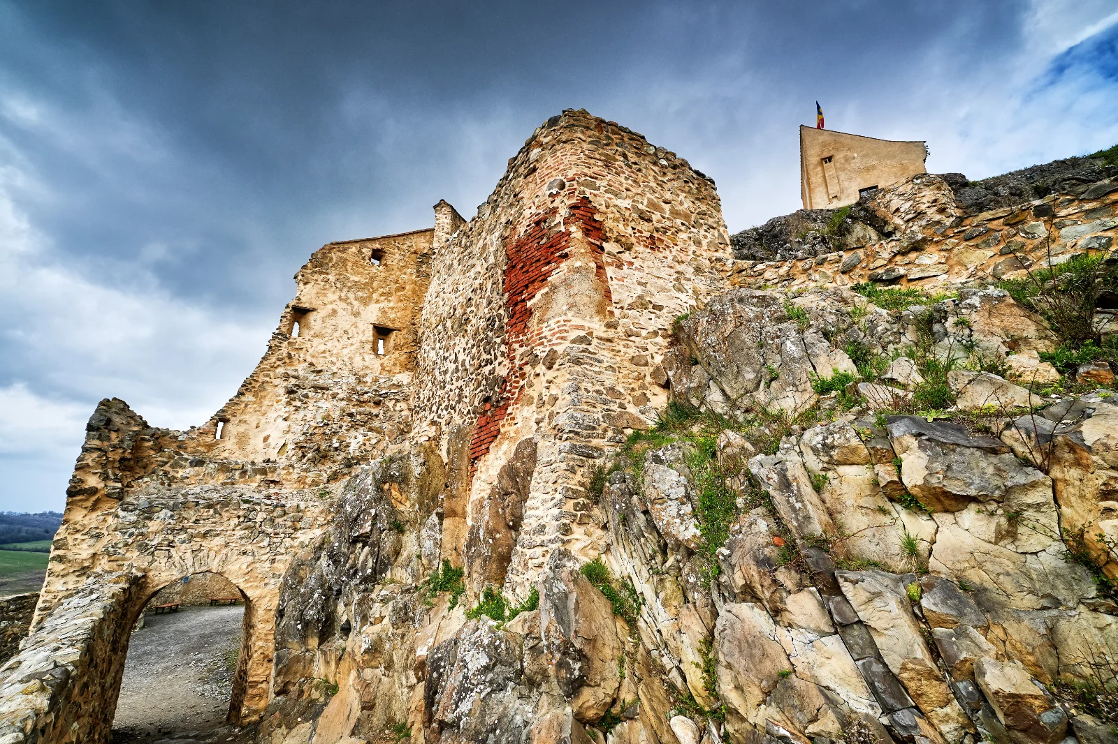 Cetatea Rupea - 100 Destinații din România 13