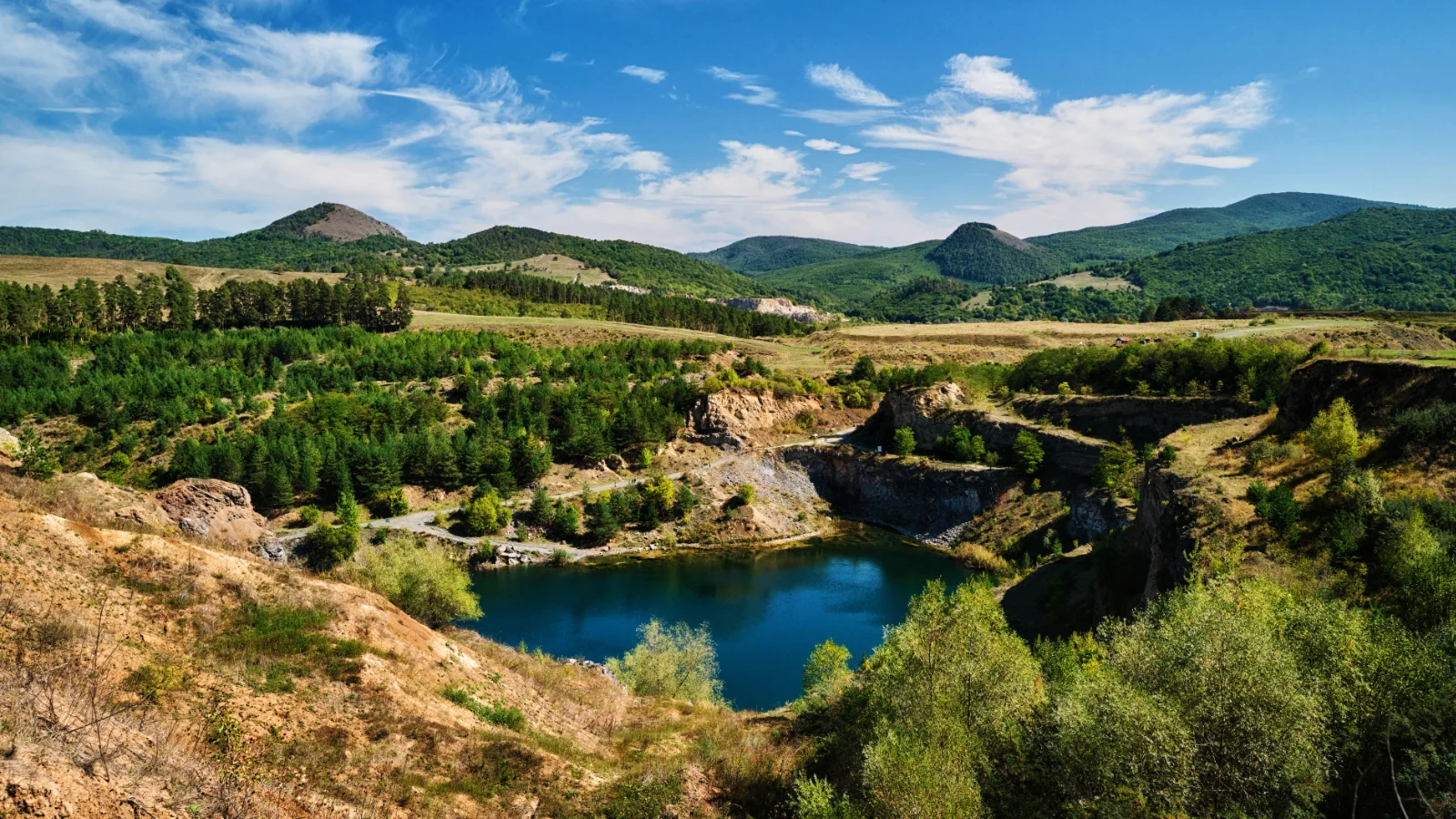 Complexul Racoș - Lacul de Smarald - 100 Destinații din România 28