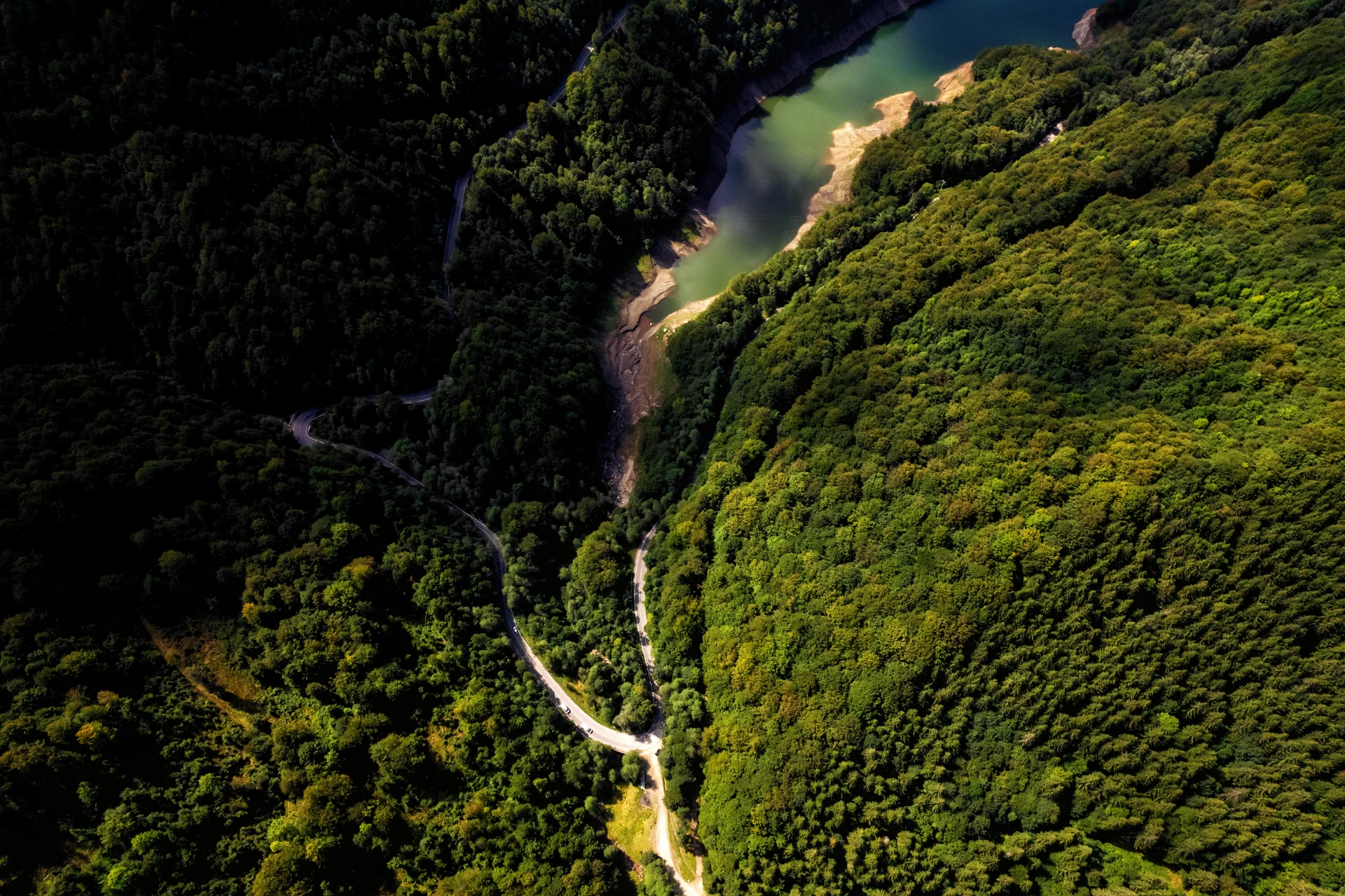 Drumul Transfăgărășan - 100 Destinații din România 16 - Lacul Vidraru