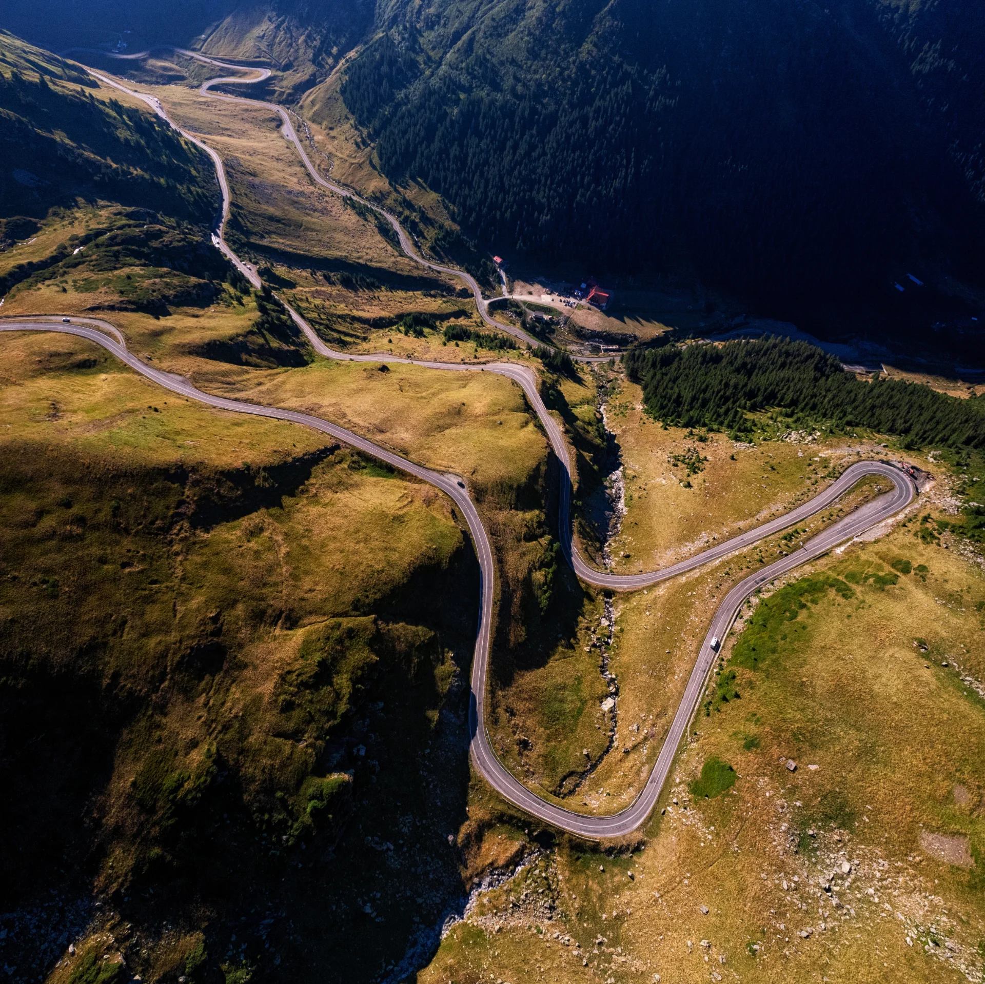 Drumul Transfăgărășan - 100 Destinații din România 38 -