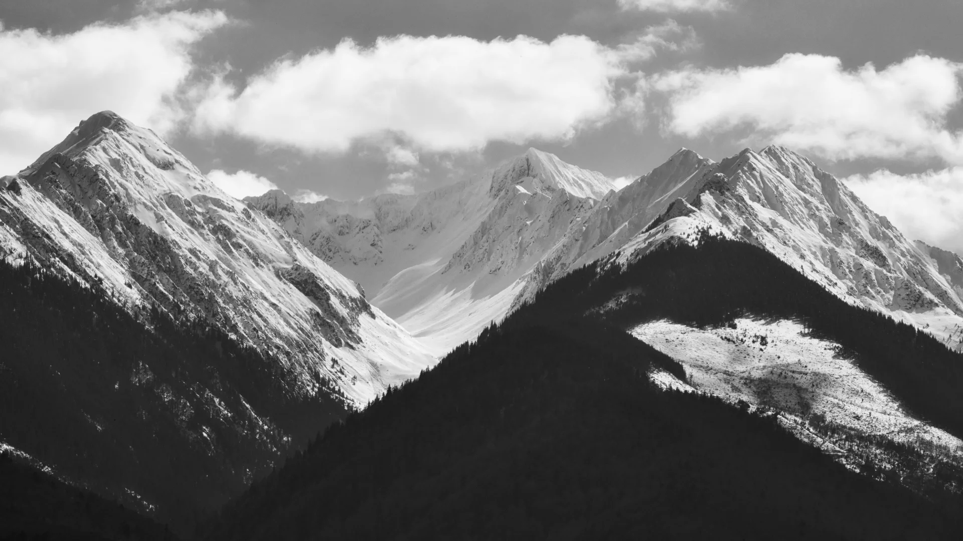 Munții Făgăraș - 100 Destinații din România 47 - Iarna în FGăgăraș BW