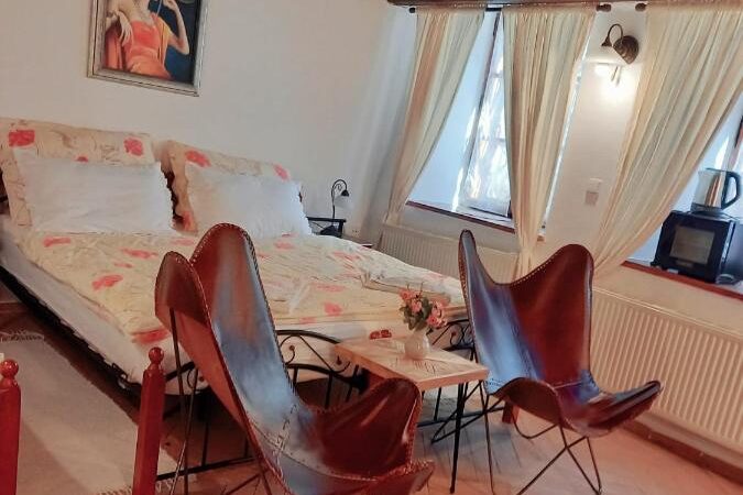 Orasul-Cesky-Krumlow-din-Cehia-Cazare-Hotel-Nina