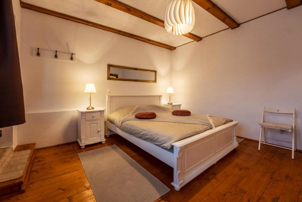 Recomandari Cazare in Colinele Transilvaniei - Flori Haus Saschiz