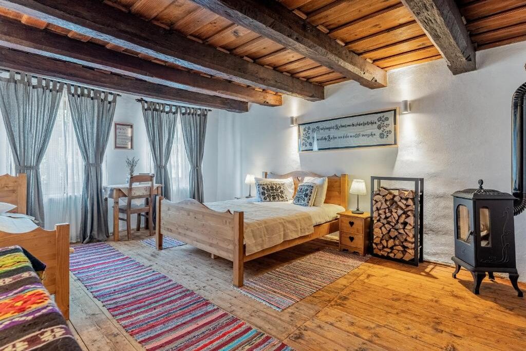 Recomandari Cazare in Colinele Transilvaniei - Meșendorf Gasthaus