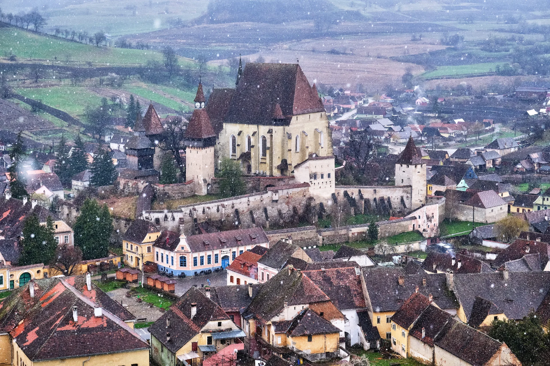 Sate autentice din Romania - Biertan 4