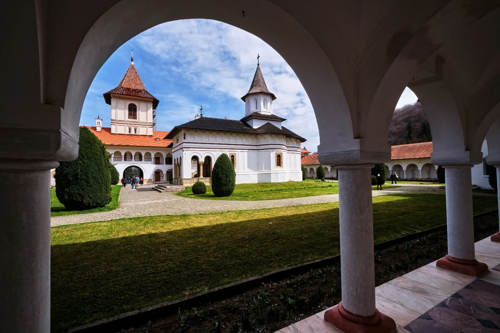 Țara Făgărașului - 100 Destinații România 13 - Mănăstirea Brâncoveanu Sâmbăta de Sus