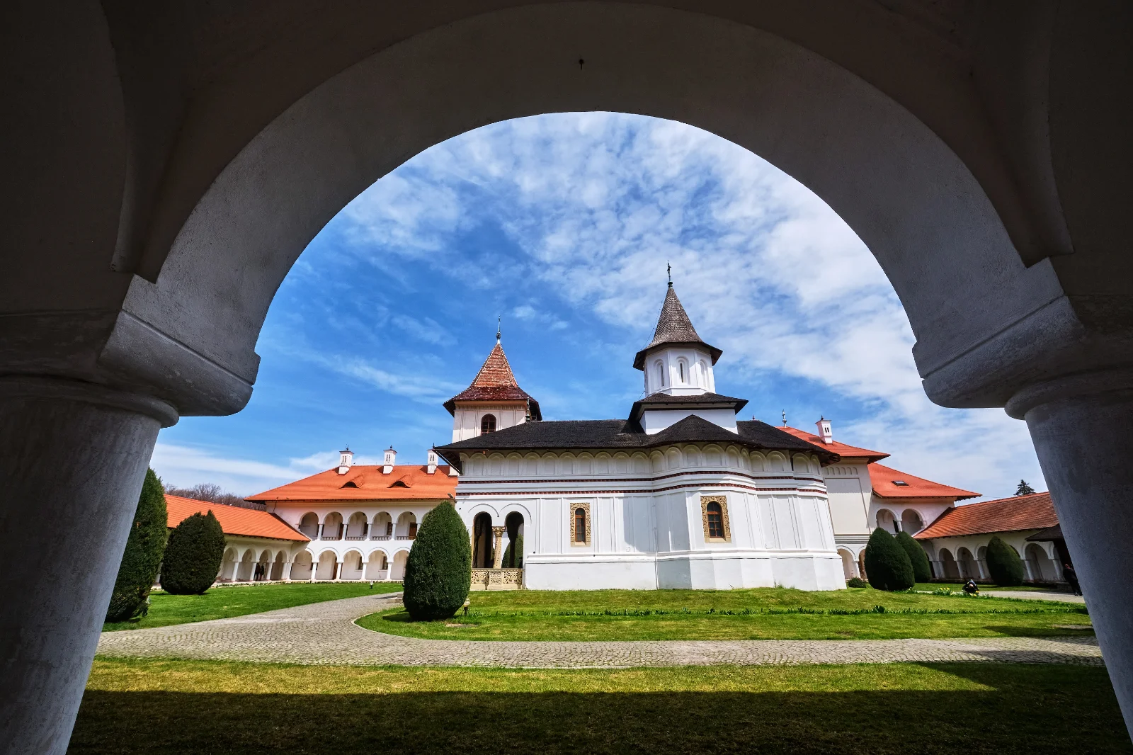 Țara Făgărașului - 100 Destinații România 14 - Mănăstirea Brâncoveanu Sâmbăta de Sus