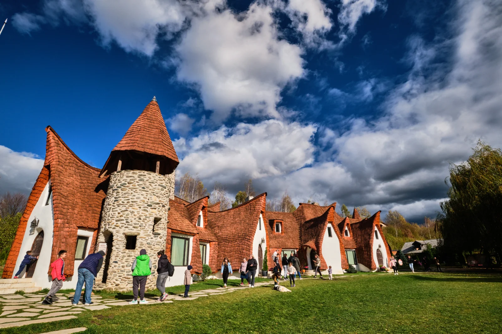 Țara Făgărașului - 100 Destinații România 59 - Castelul de Lut