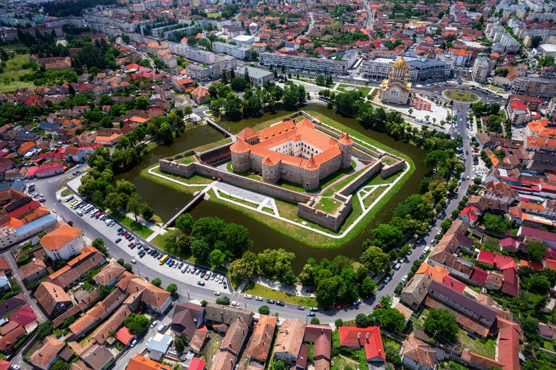 Tara Făgărașului - 100 Destinatii din Romania 01