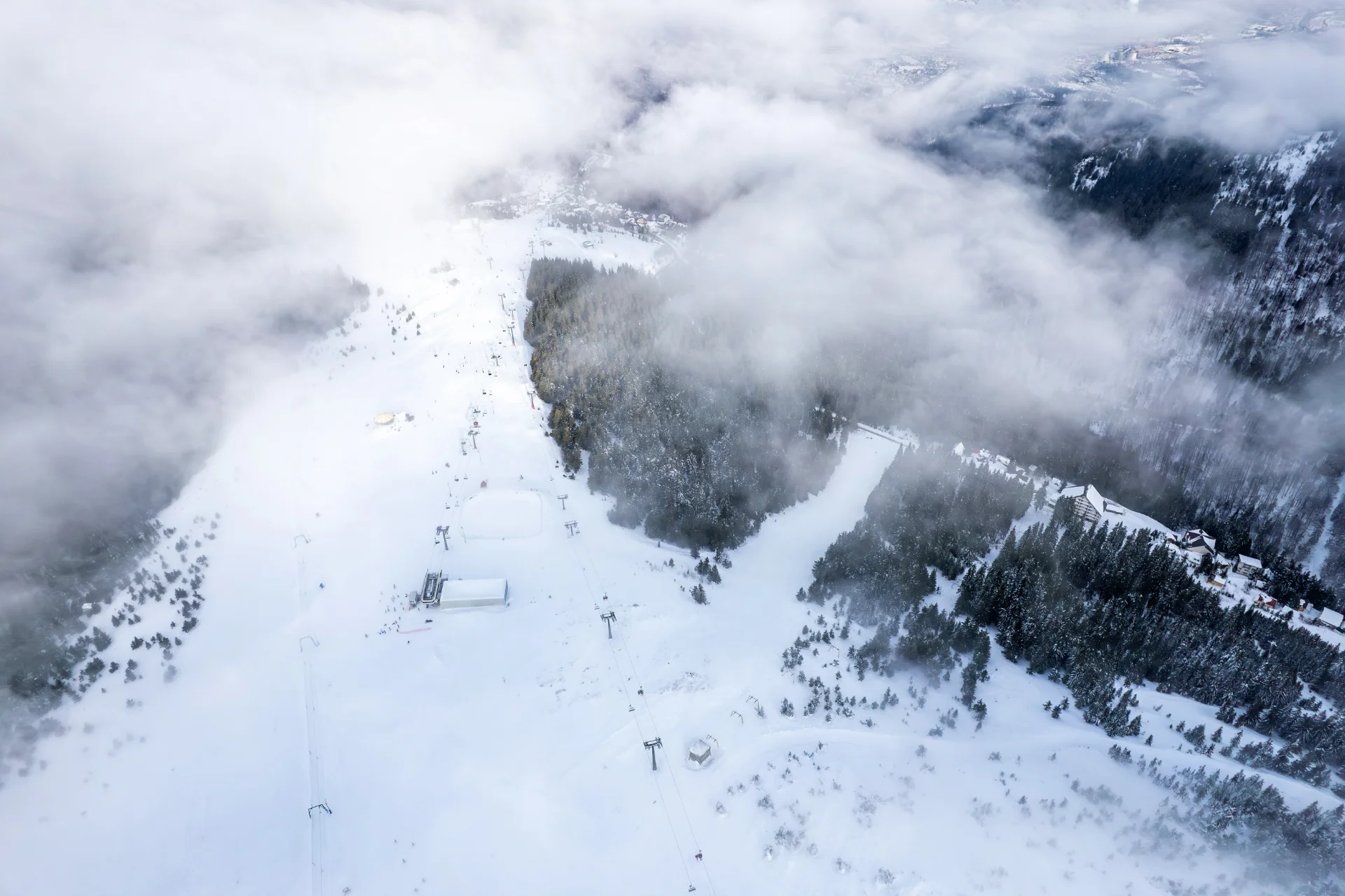 Statiunea de Schi Straja Hunedoara04
