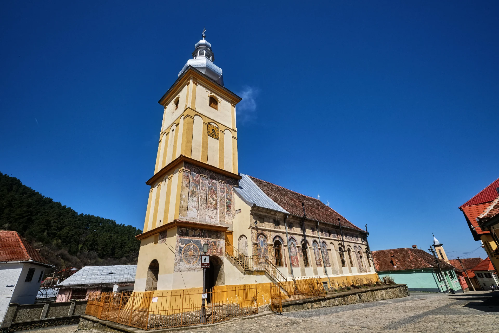 Mărginimea Sibiului - Destinații România 07 - Biserica Cuvioasa Paraschiva Rășinari