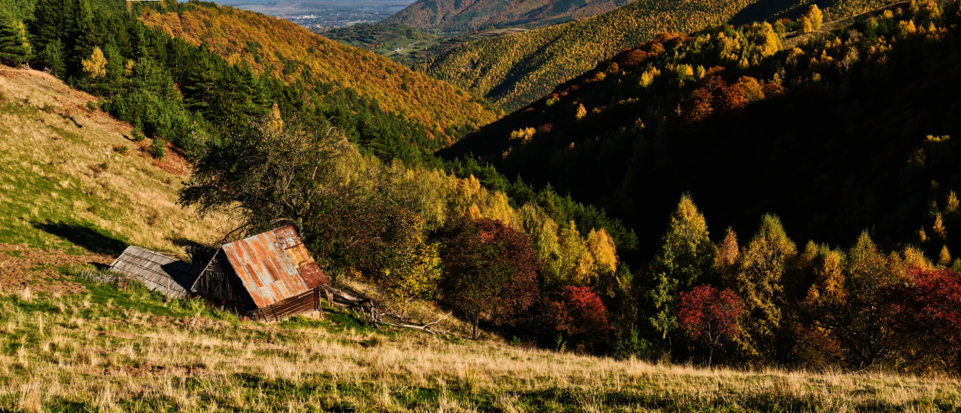 Mărginimea Sibiului - Destinații România 53 - Munții Cindrel la Rășinari