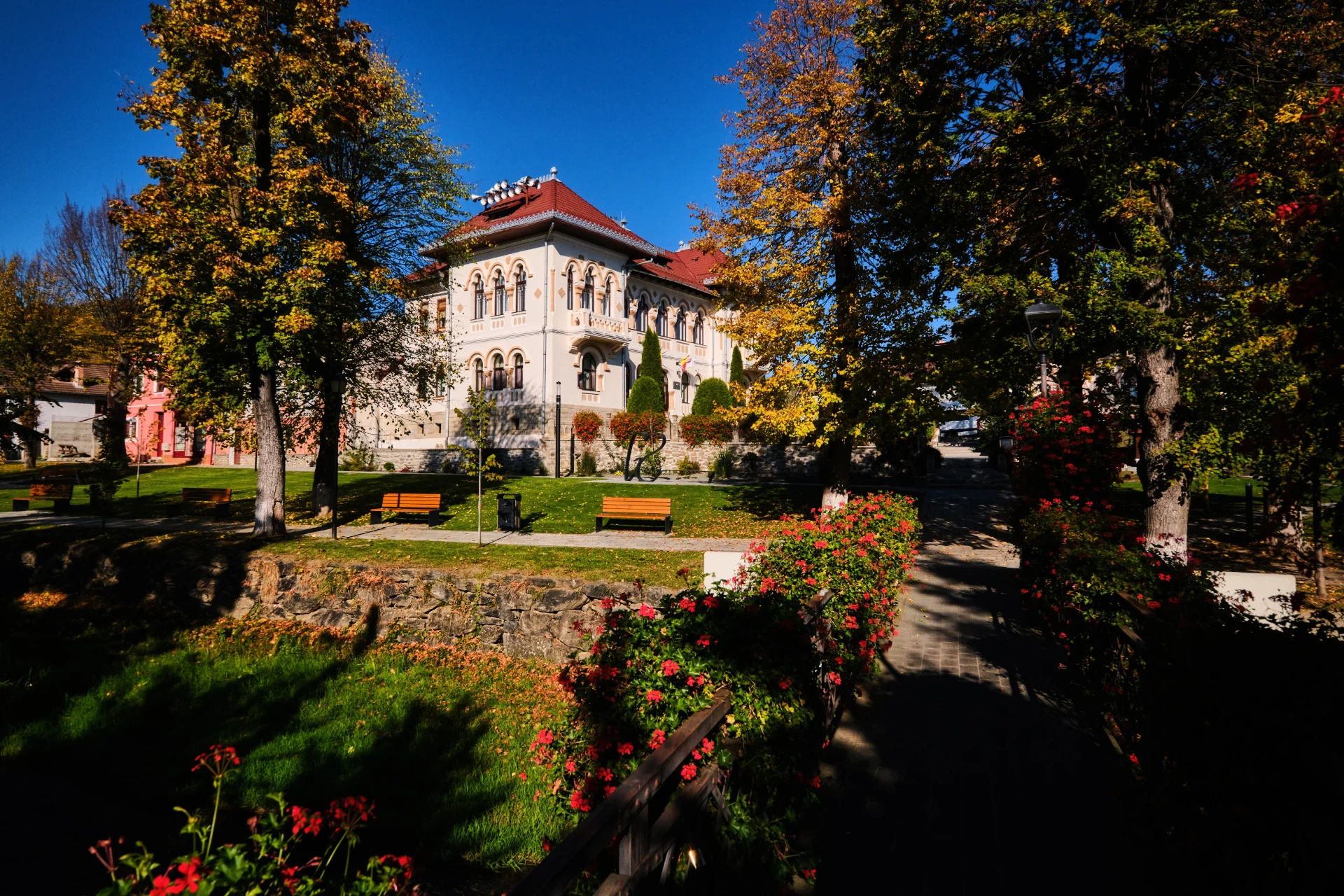 Mărginimea Sibiului - Destinații România 68 - Orașul Săliște