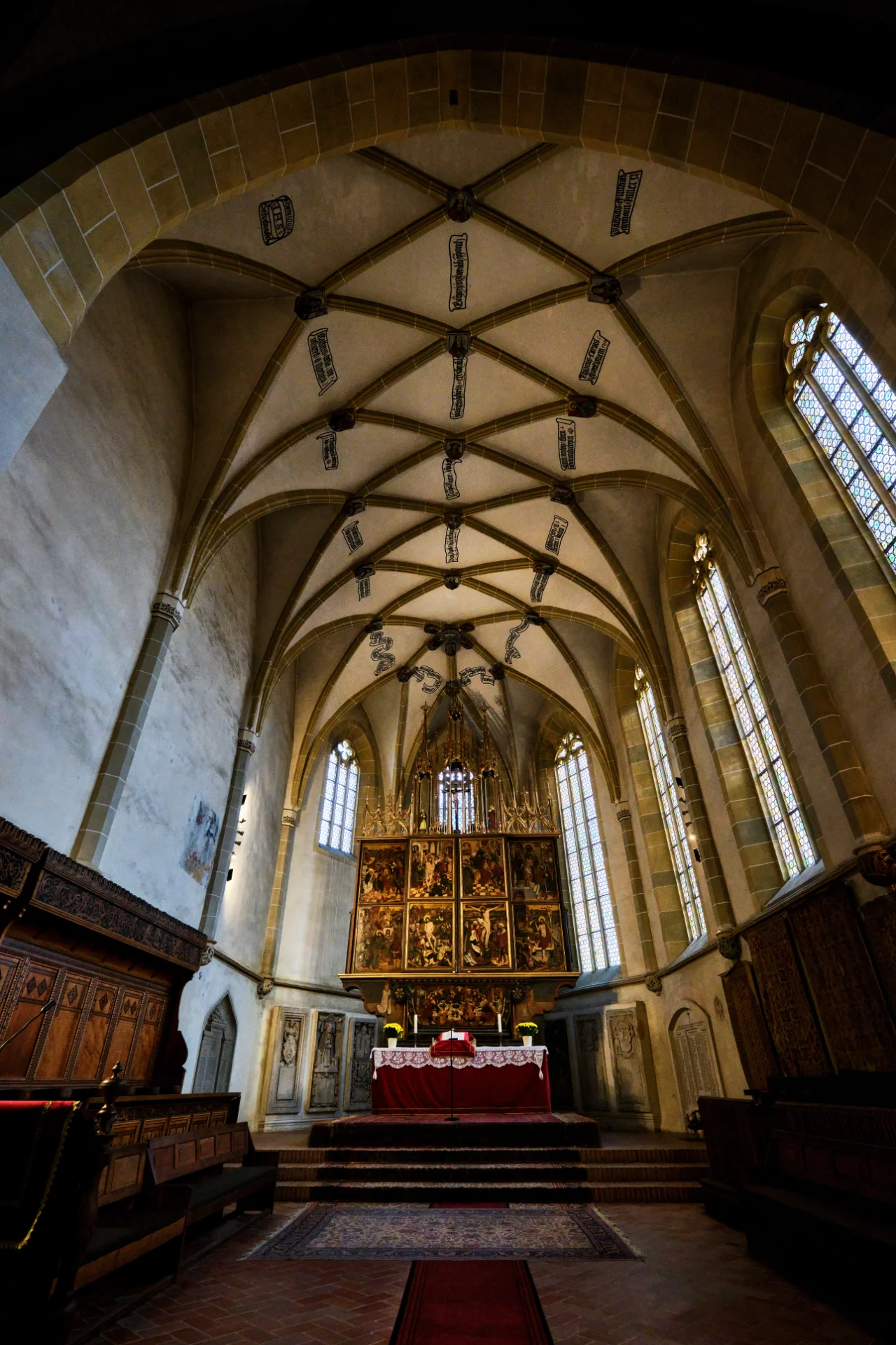 Orașul Mediaș - Ghid Turistic 16 - Biserica Sf. Margareta