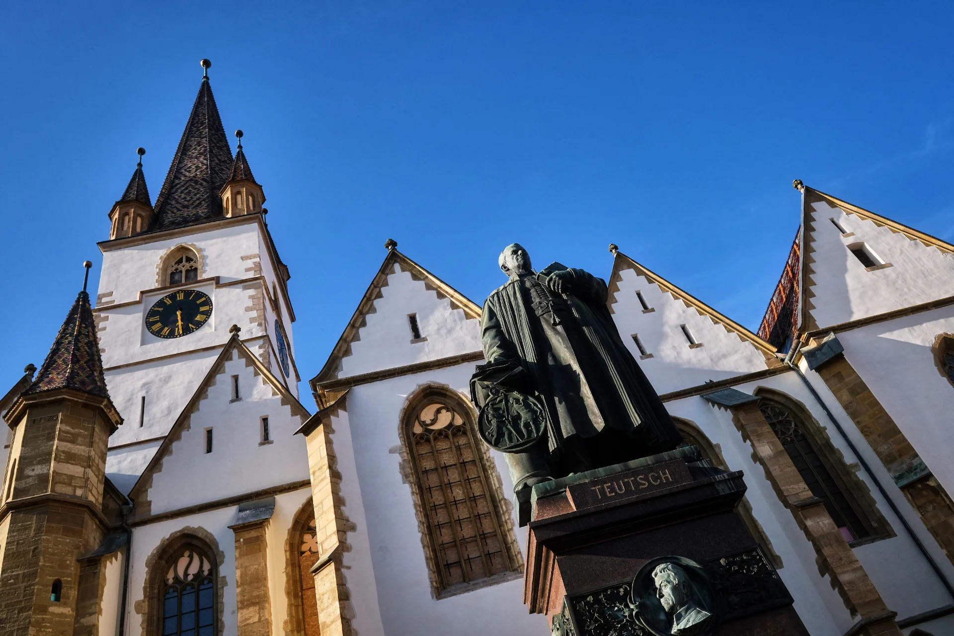 Orașul Sibiu - Destinații România 13 - Catedrala Evanghelică Sfânta Maria