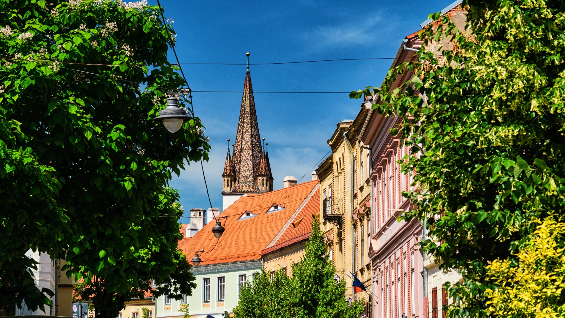 Orașul Sibiu - Destinații România 69 - Strada Avram Iancu