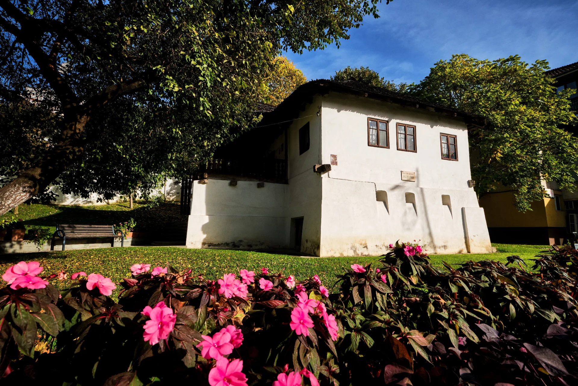 Râmnicu Vâlcea si Împrejurimile - Destinații România 12 - Casa Memorială Anton Pann