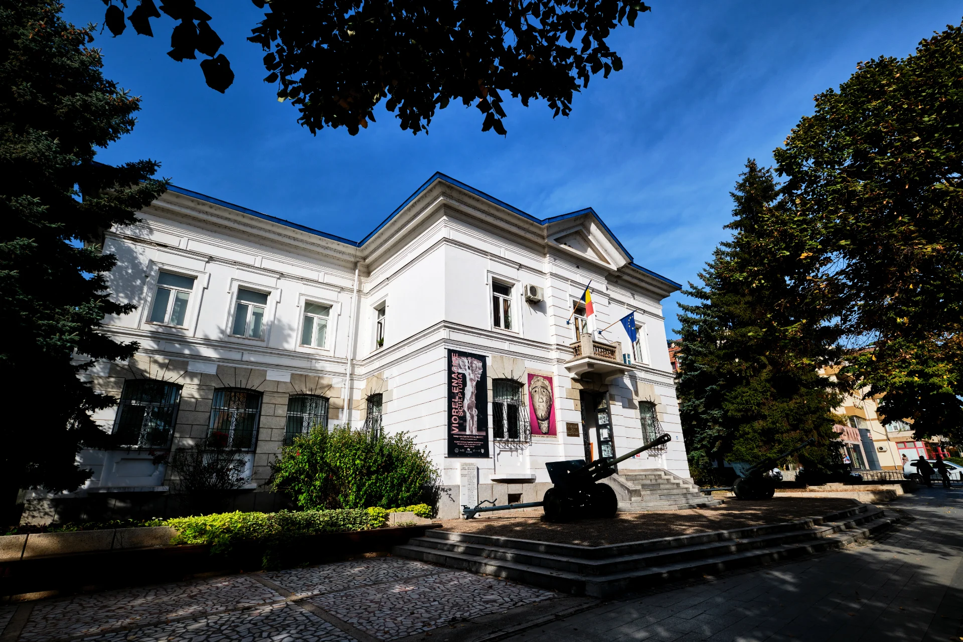 Râmnicu Vâlcea si Împrejurimile - Destinații România 18 - Muzeul de Istorie Vâlcea