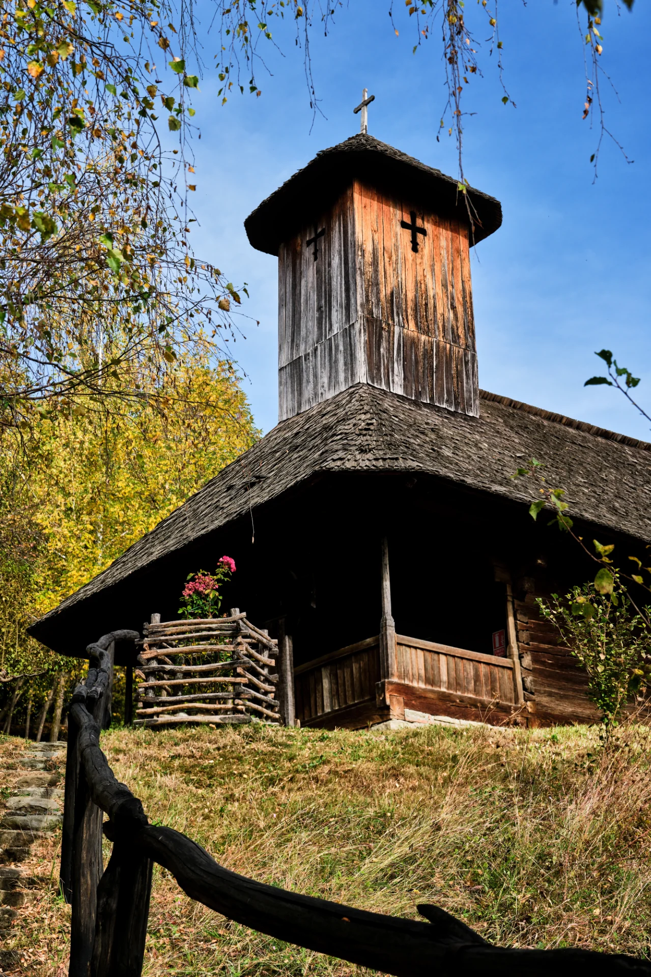 Râmnicu Vâlcea si Împrejurimile - Destinații România 29 - Muzeul Satului Vâlcean