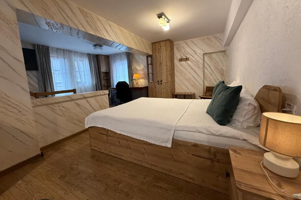 Recomandari Cazare in Muntii Parâng - Conacul Rădăcinilor Cheile Jiețului