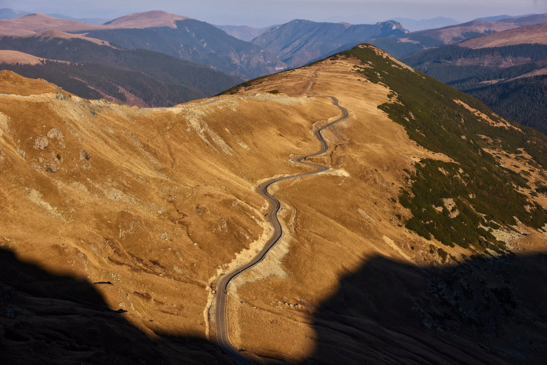 Șoseaua Transalpina - Destinații România 01