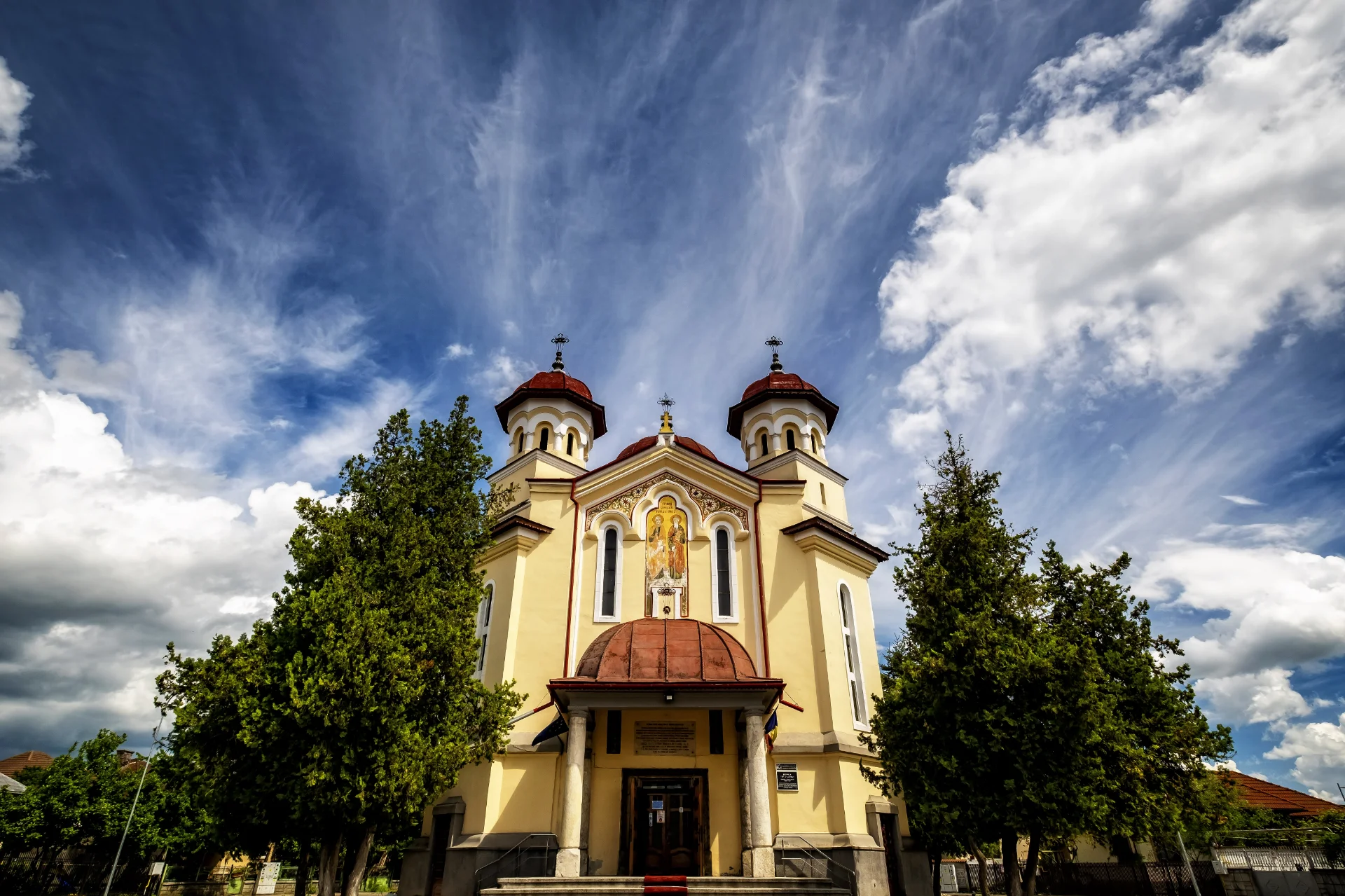 Biserica Sfinții Apostoli - Târgu Jiu Județul Gorj 085