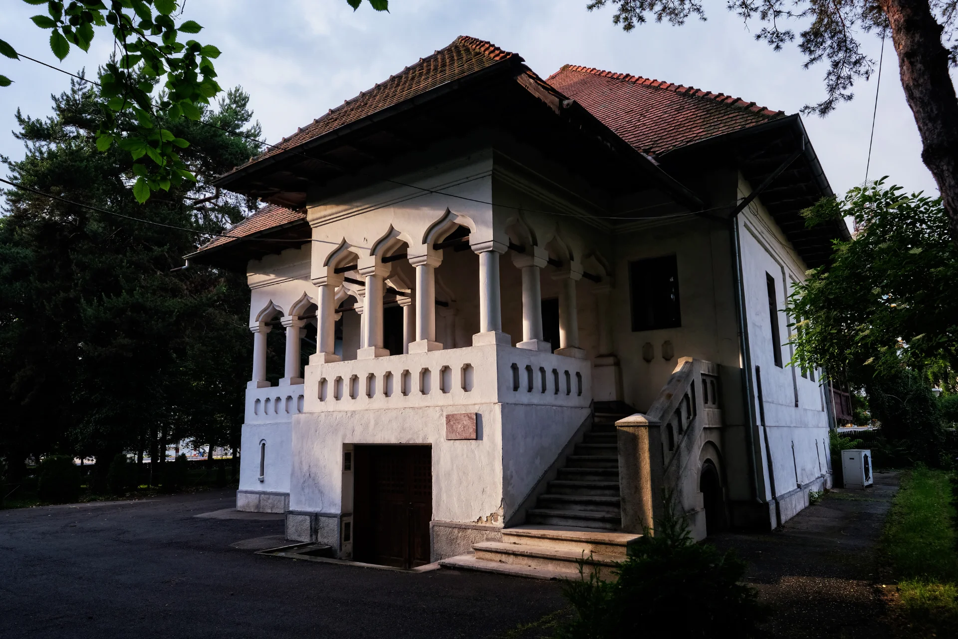 Casa Barbu Gănescu - Târgu Jiu Județul Gorj 022