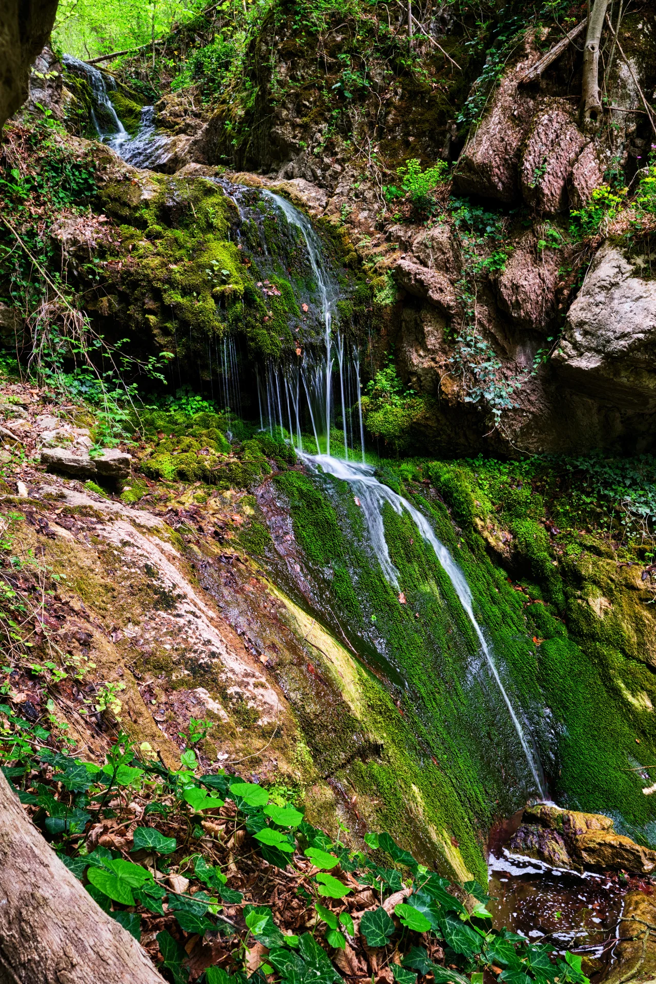 Cascada Prințesei Sirinia - Parcul Natural Portile de Fier - Destinatii Romania 68