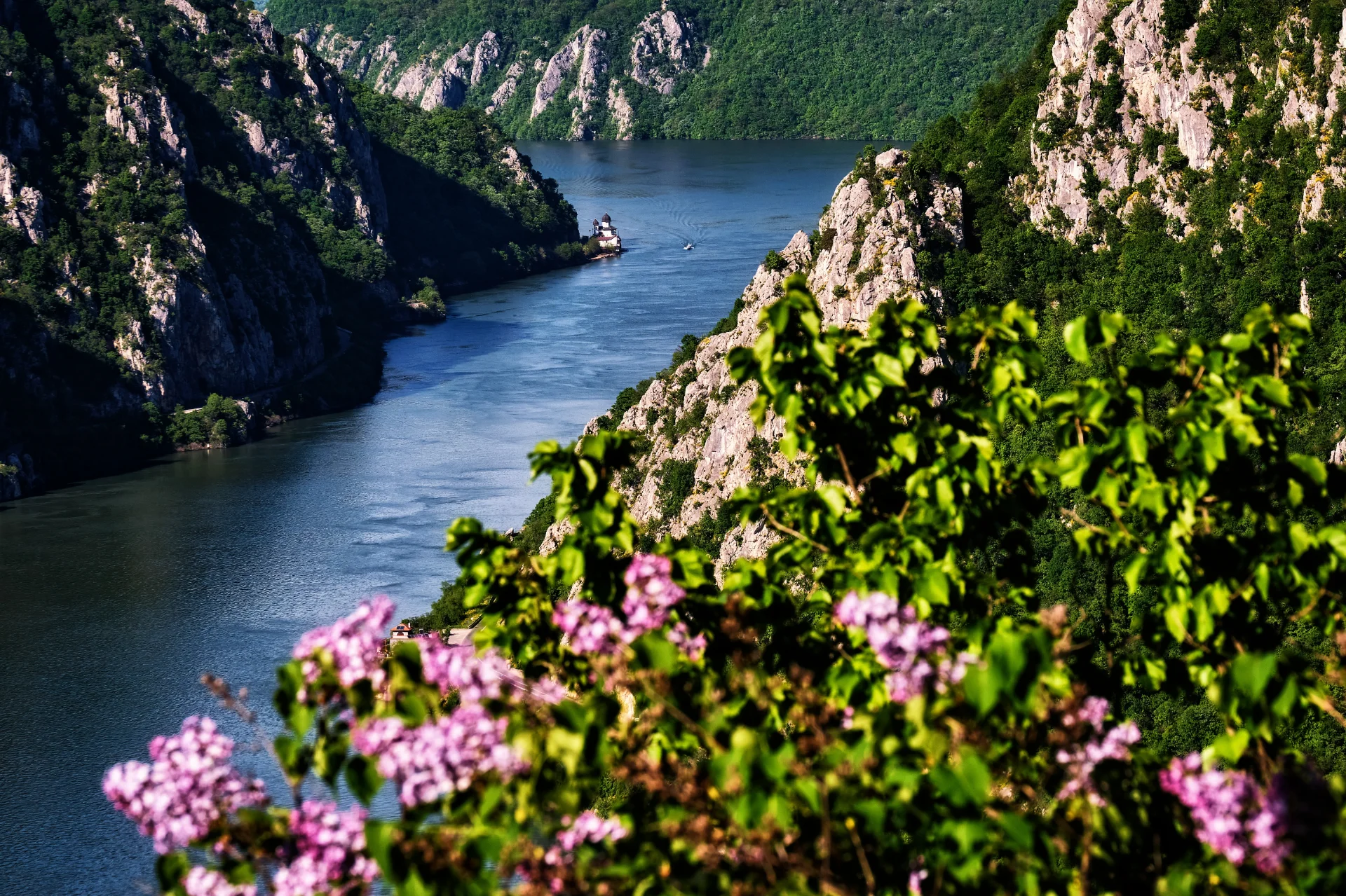 11 Locuri de Vis din Defileul Dunării | Parcul Natural Porțile de Fier
