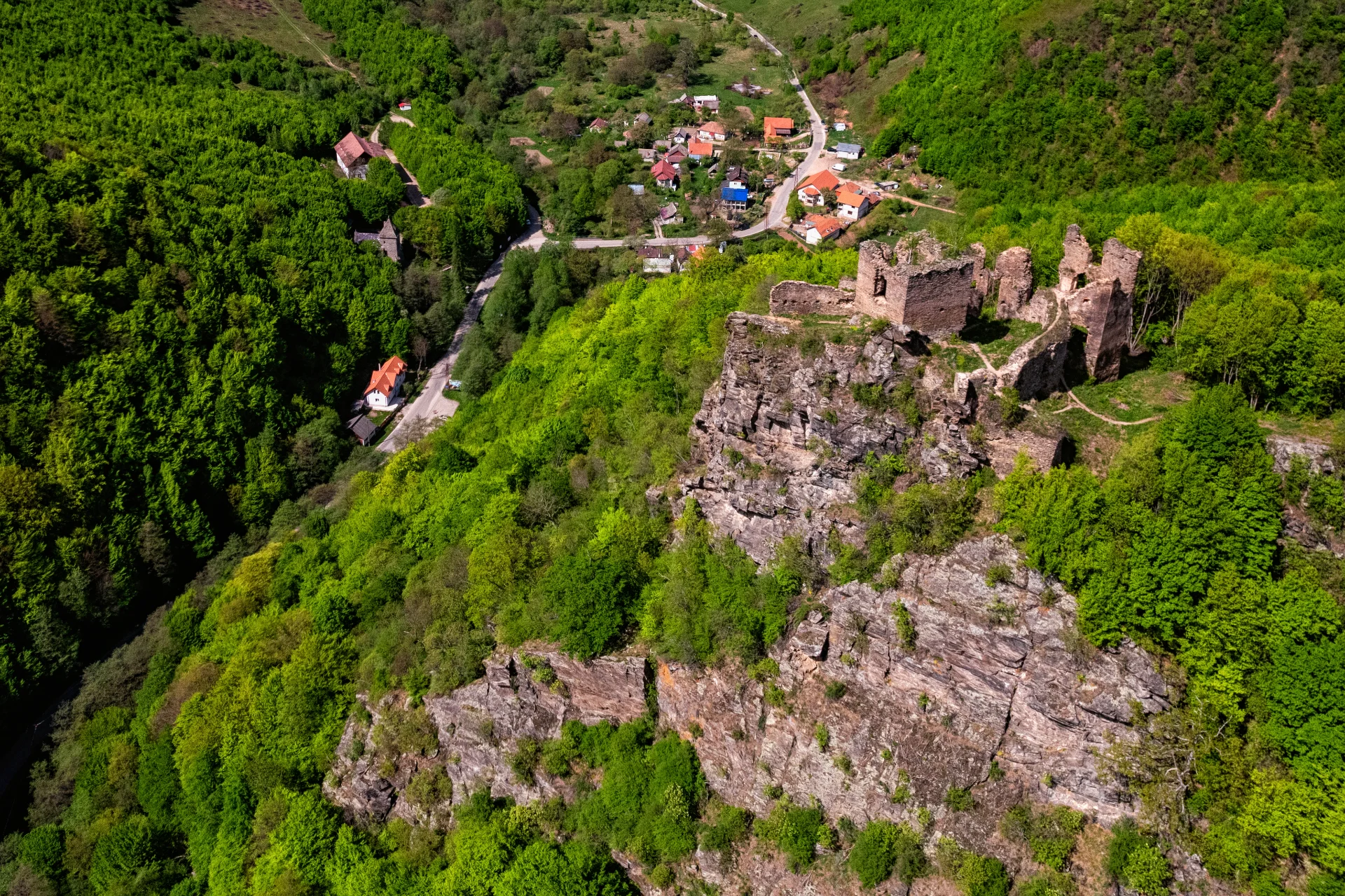 Cetatea Colț - Tara Hategului - Destinatii Romania 48